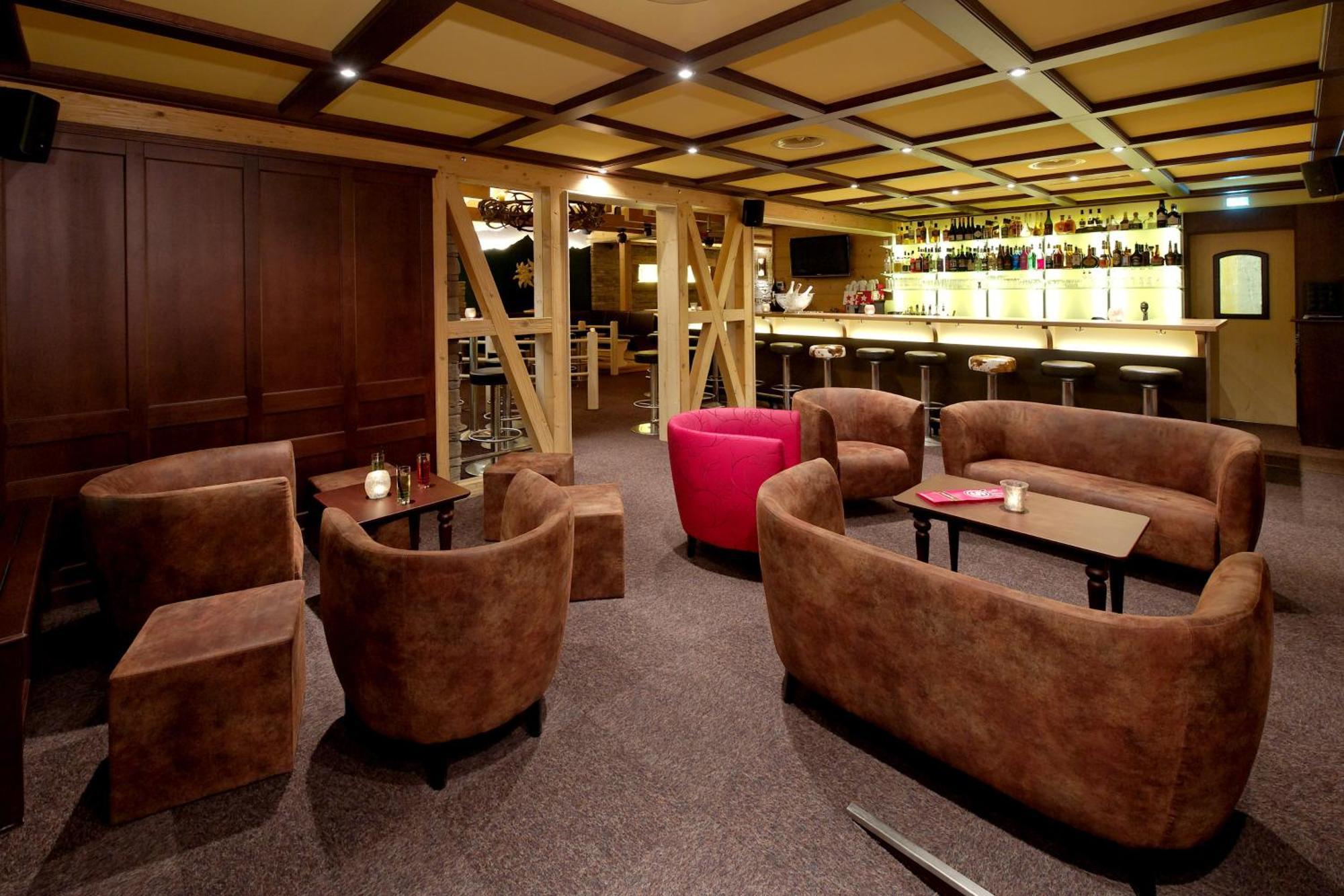 Hotel Walliserkanne Grächen Екстериор снимка
