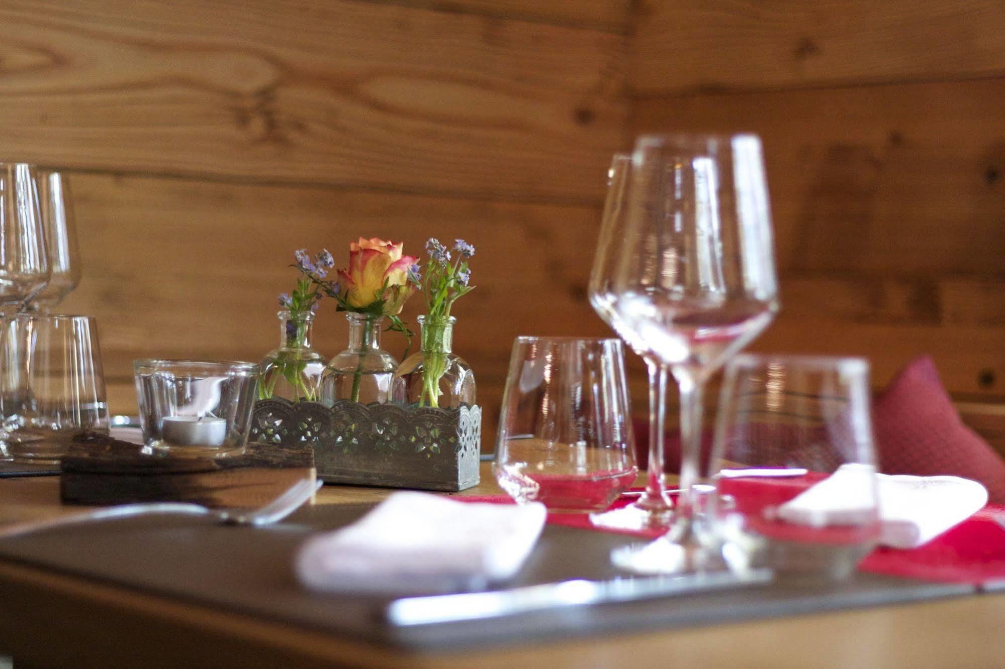 Hotel Walliserkanne Grächen Екстериор снимка