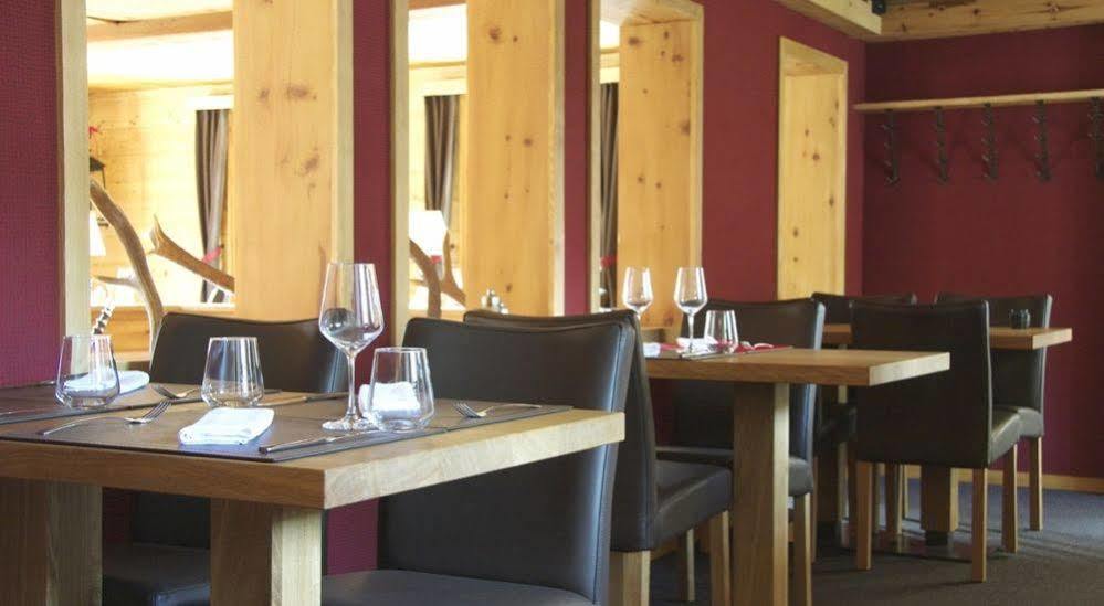 Hotel Walliserkanne Grächen Екстериор снимка