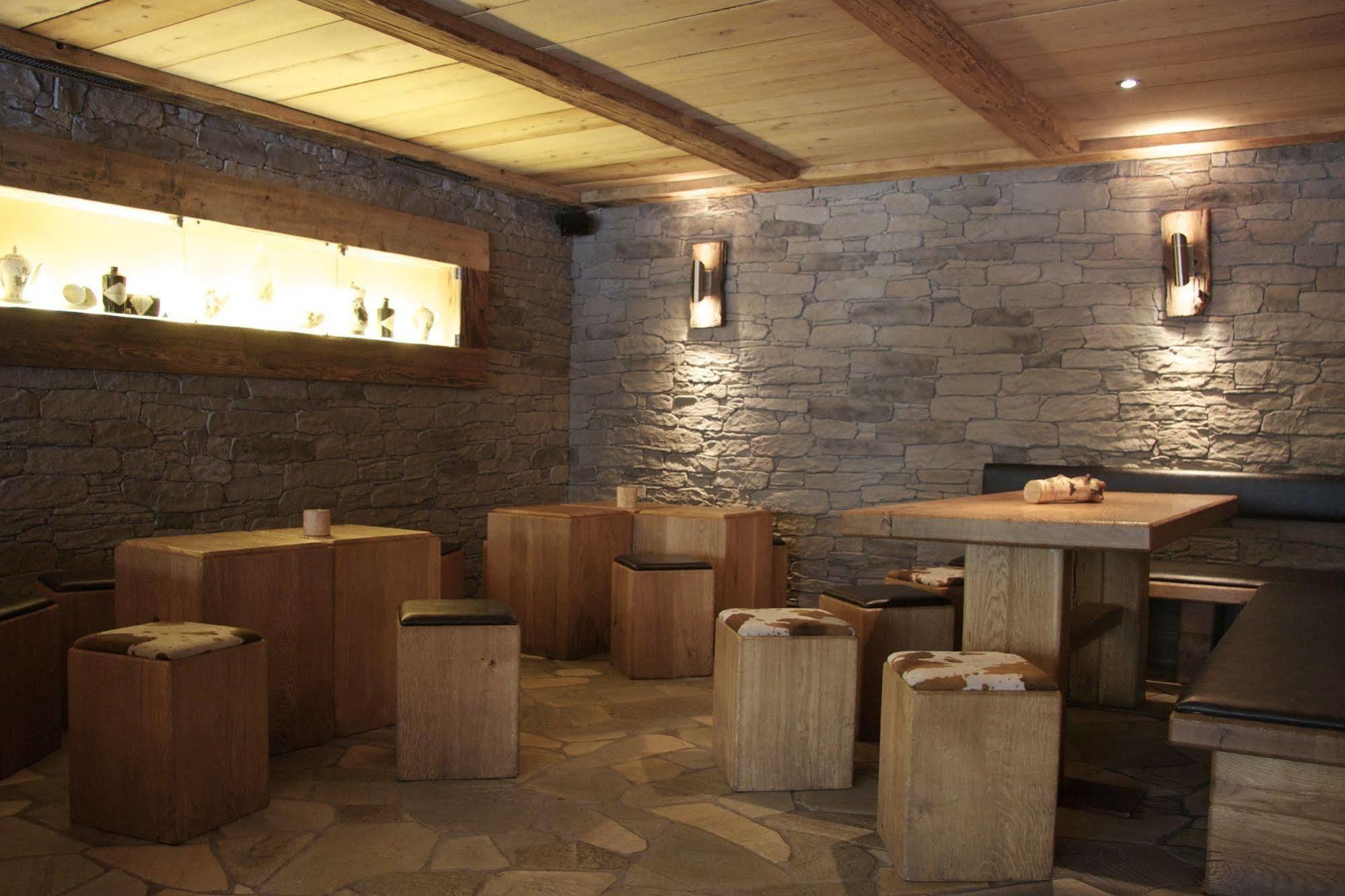 Hotel Walliserkanne Grächen Екстериор снимка