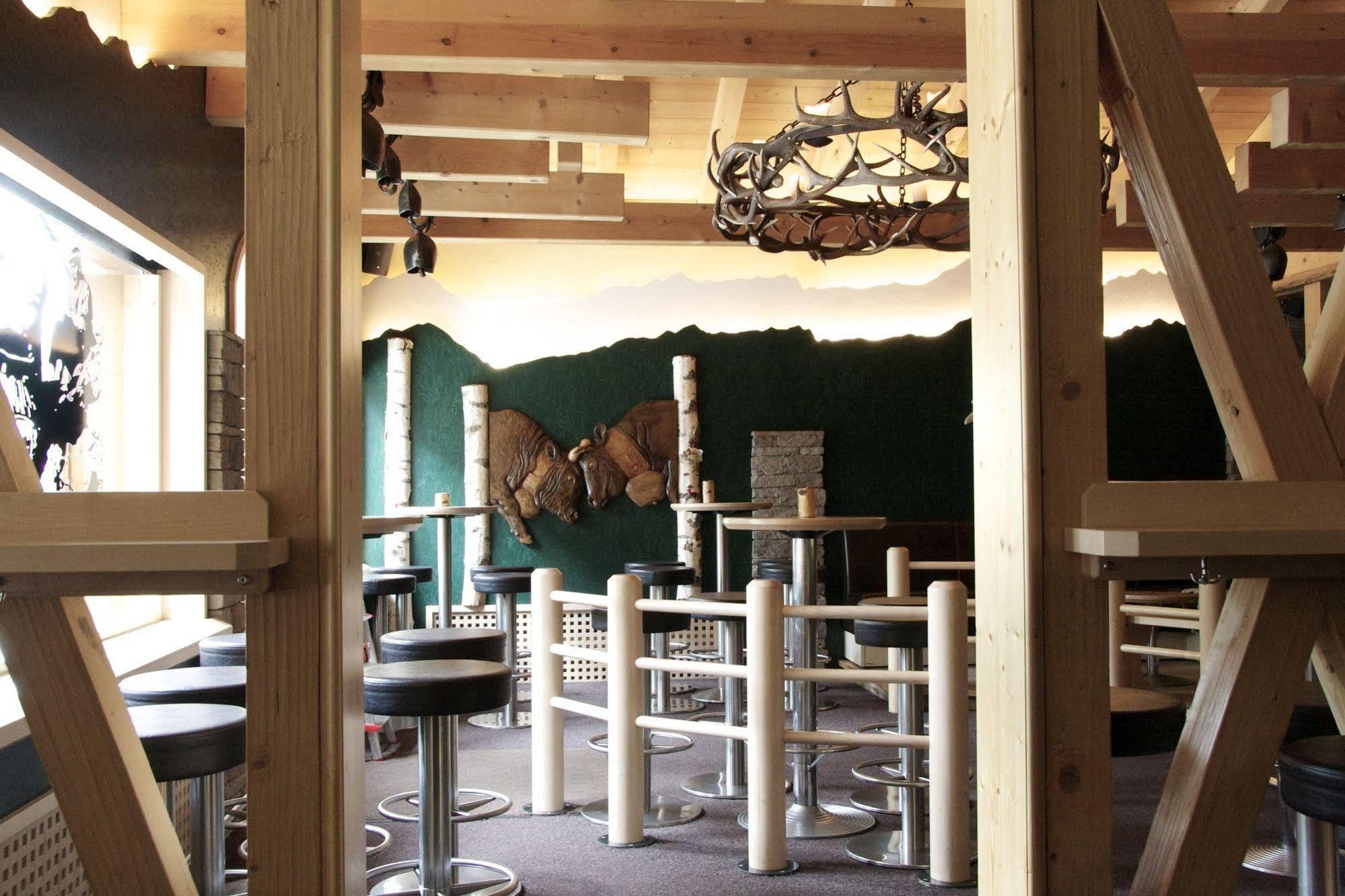 Hotel Walliserkanne Grächen Екстериор снимка