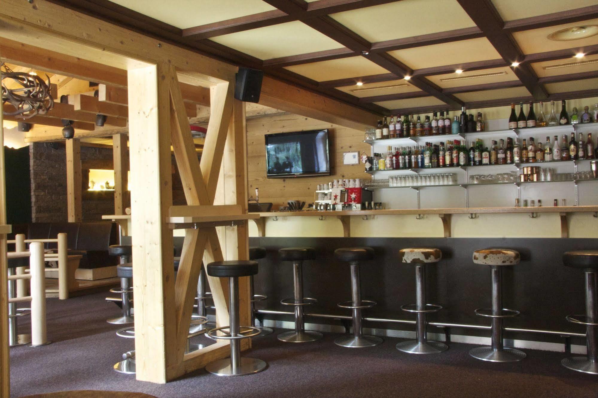 Hotel Walliserkanne Grächen Екстериор снимка
